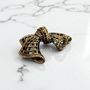 Vintage Gold-Tone Bow Brooch With Purple Rhinestones -174